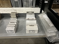 Partij installatiemateriaal w.o. smeltpatronen, passchroeven siemens - afbeelding 2 van  9