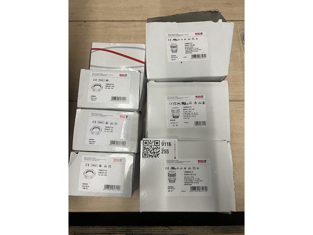 Partij installatiemateriaal w.o. wartelkabel, wiske - afbeelding 1 van  4