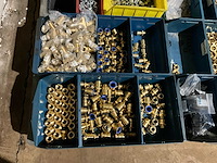 Partij installatiemateriaal - afbeelding 2 van  7