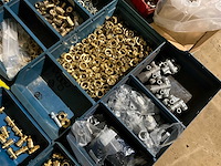 Partij installatiemateriaal - afbeelding 7 van  7