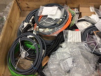 Partij installatiemateriaal - afbeelding 2 van  3