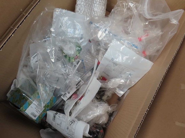 Partij installatiemateriaal - afbeelding 6 van  21