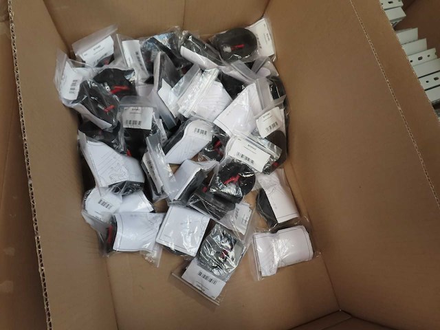 Partij installatiemateriaal - afbeelding 7 van  21