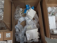 Partij installatiemateriaal - afbeelding 11 van  21