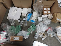 Partij installatiemateriaal - afbeelding 19 van  21