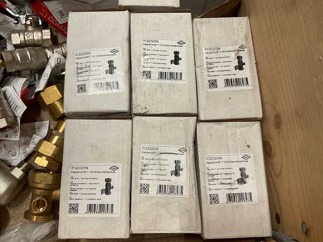 Partij installatiemateriaal - afbeelding 3 van  3