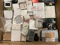 Partij installatiemateriaal - afbeelding 2 van  3