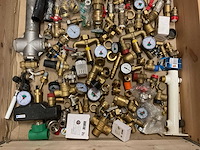 Partij installatiemateriaal - afbeelding 2 van  3