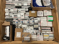 Partij installatiemateriaal - afbeelding 4 van  11