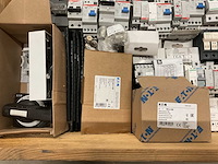 Partij installatiemateriaal - afbeelding 9 van  11