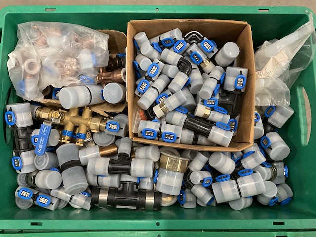 Partij installatiemateriaal - afbeelding 5 van  7