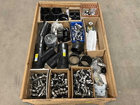 Partij installatiemateriaal - afbeelding 1 van  3