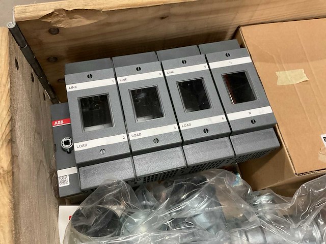 Partij installatiemateriaal - afbeelding 6 van  8