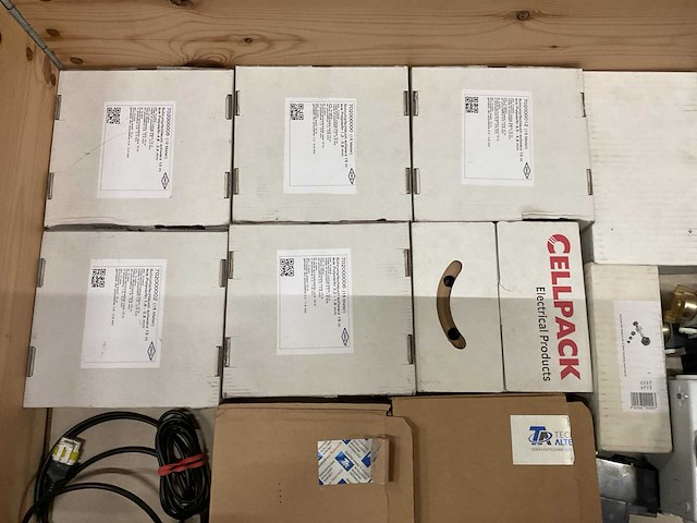 Partij installatiemateriaal - afbeelding 7 van  7