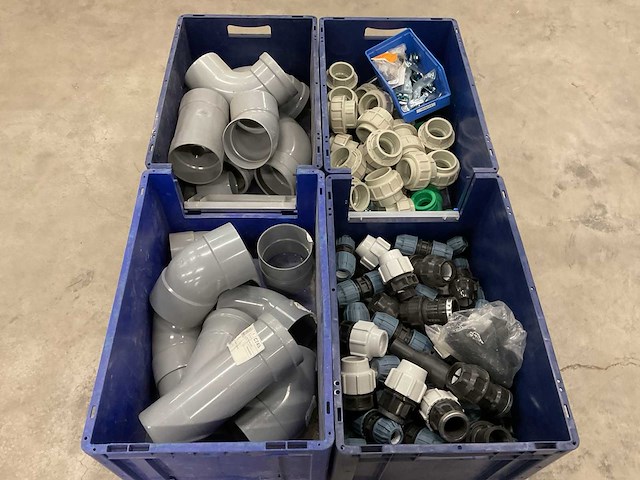 Partij installatiemateriaal - afbeelding 1 van  5