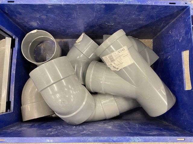 Partij installatiemateriaal - afbeelding 2 van  5