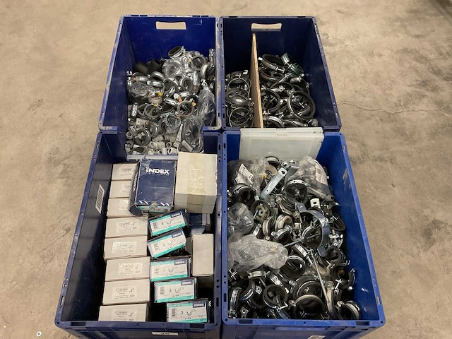 Partij installatiemateriaal - afbeelding 1 van  5