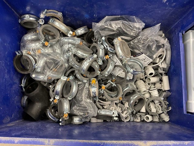 Partij installatiemateriaal - afbeelding 4 van  5