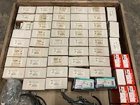 Partij installatiemateriaal - afbeelding 3 van  5