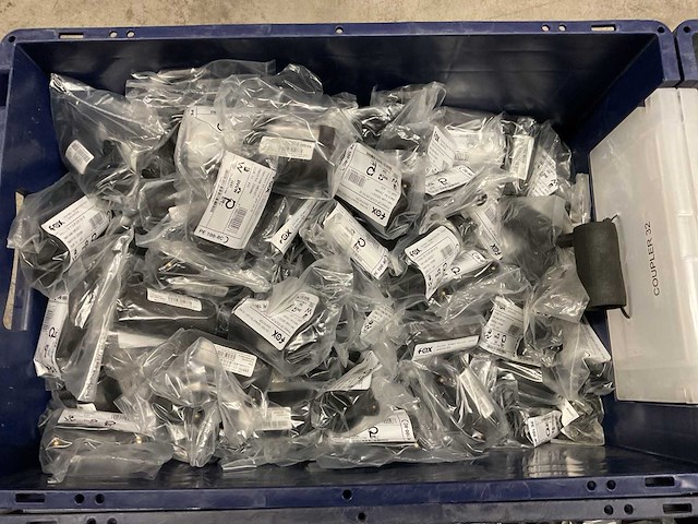 Partij installatiemateriaal - afbeelding 2 van  11