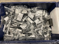 Partij installatiemateriaal - afbeelding 2 van  11