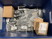Partij installatiemateriaal - afbeelding 2 van  6