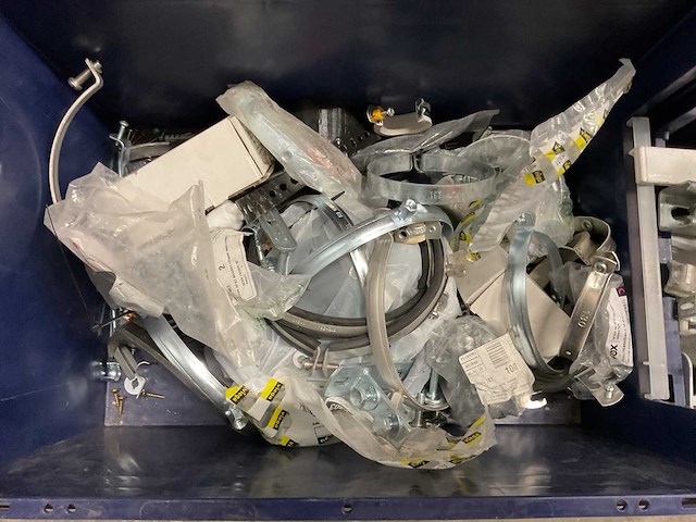 Partij installatiemateriaal - afbeelding 4 van  5