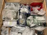 Partij installatiemateriaal - afbeelding 3 van  9