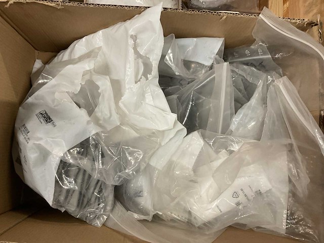 Partij installatiemateriaal - afbeelding 6 van  9