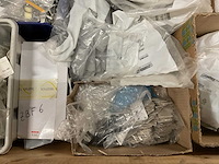 Partij installatiemateriaal - afbeelding 7 van  9