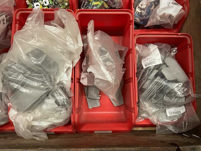 Partij installatiemateriaal - afbeelding 7 van  9