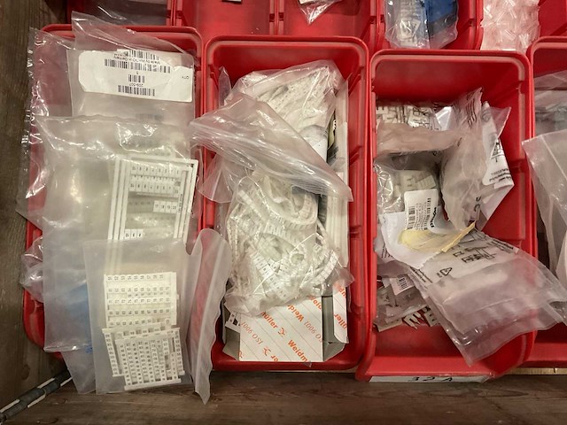 Partij installatiemateriaal - afbeelding 9 van  9