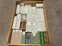 Partij installatiemateriaal - afbeelding 1 van  7