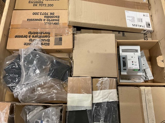 Partij installatiemateriaal - afbeelding 3 van  4