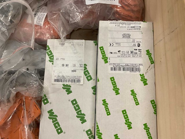 Partij installatiemateriaal - afbeelding 3 van  11