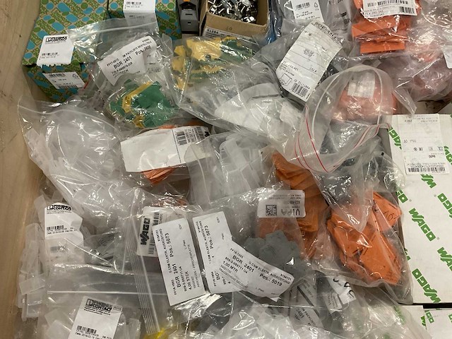 Partij installatiemateriaal - afbeelding 8 van  11