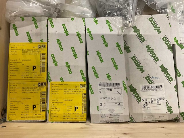 Partij installatiemateriaal - afbeelding 10 van  11