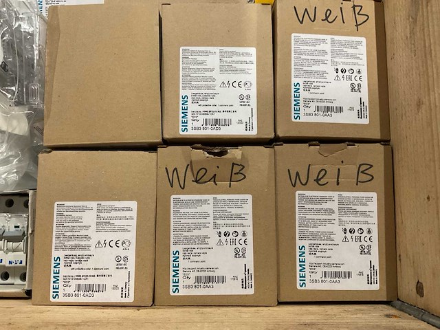 Partij installatiemateriaal - afbeelding 9 van  14