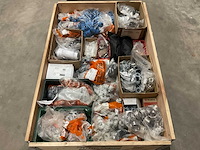 Partij installatiemateriaal - afbeelding 1 van  11