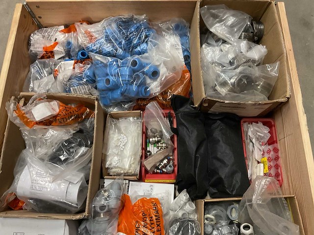 Partij installatiemateriaal - afbeelding 5 van  11