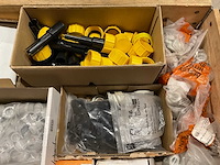 Partij installatiemateriaal - afbeelding 8 van  9