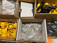 Partij installatiemateriaal - afbeelding 9 van  9