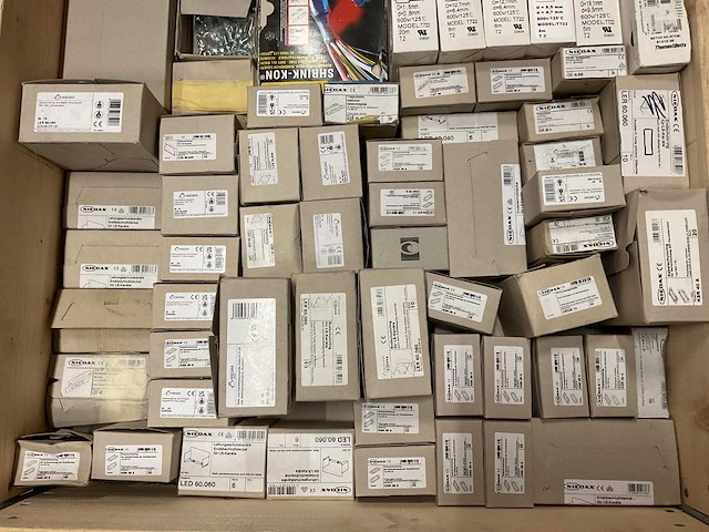 Partij installatiemateriaal - afbeelding 4 van  11