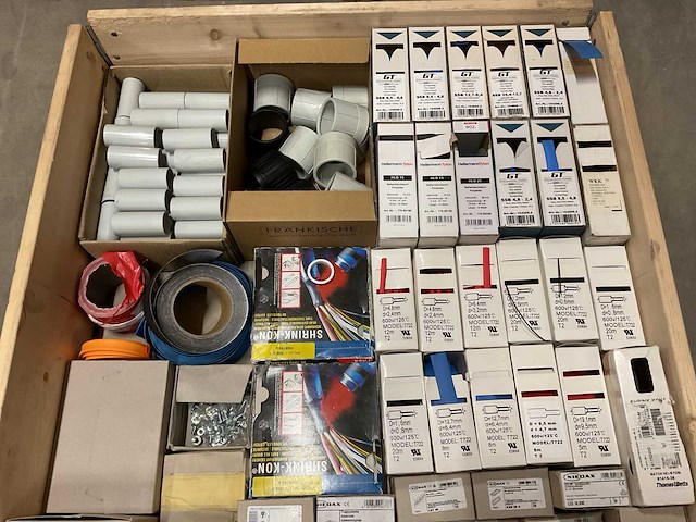 Partij installatiemateriaal - afbeelding 5 van  11