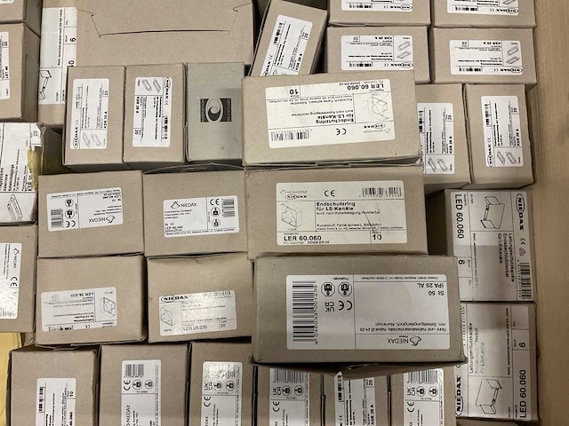 Partij installatiemateriaal - afbeelding 7 van  11