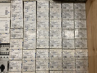 Partij installatiemateriaal - afbeelding 2 van  12