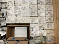 Partij installatiemateriaal - afbeelding 3 van  12