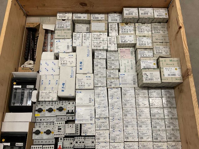 Partij installatiemateriaal - afbeelding 6 van  12