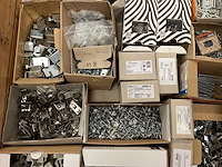 Partij installatiemateriaal - afbeelding 7 van  9