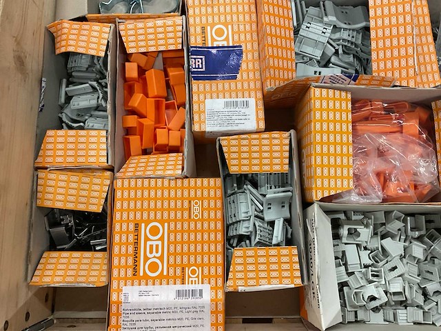 Partij installatiemateriaal - afbeelding 6 van  11